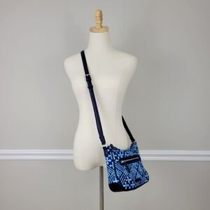 Vera Bradley Blue Quilted Crossbody Vivian Bag